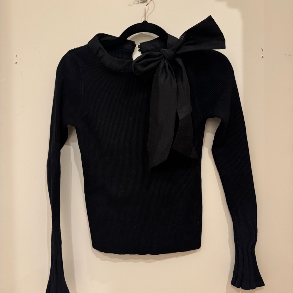 Elegant Black Sweater with Bow Detail